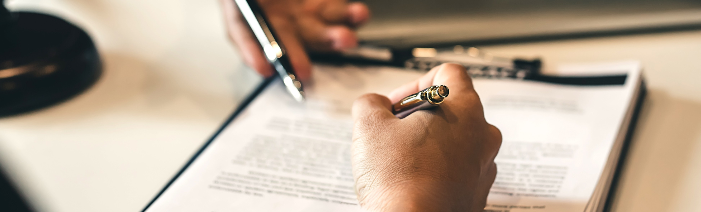 contract negotiation business lawyer business attorney michigan - kemp klein law firm